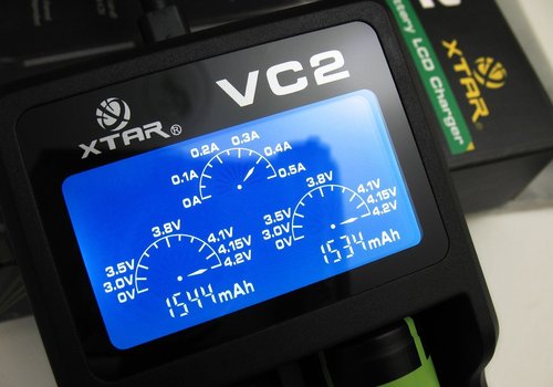 XTAR VC2 Ladegerät für Li-Ion Akkus Doppelschacht