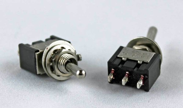 Miniatur Kipp-Schalter 1-polig 250V 3A 1xUM 10 Stück